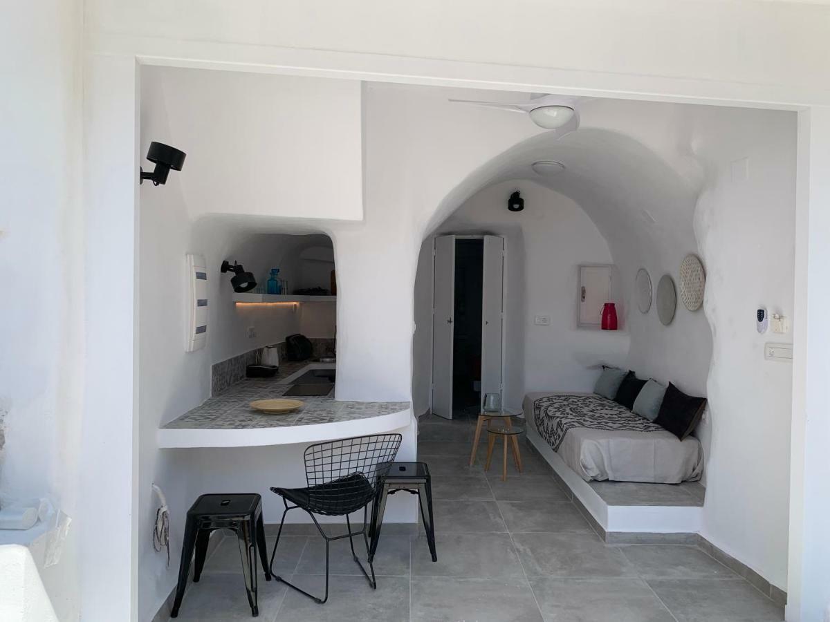 Timedrops Santorini Villas Emporio  Exterior photo